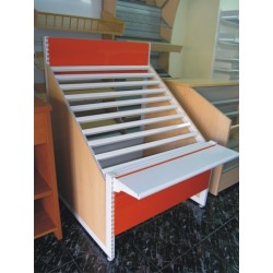 EXPOSITOR DE FRUTAS CON SOPORTES