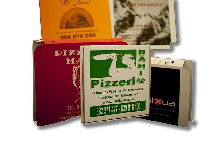 Caja para pizza de 24x24 personalizada, fabricada con cartón blanco y micro ondulado. Modelo: CCP105