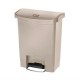 Cubo residuos Rubbermaid pedal frontal 30L beige