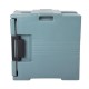 . Contenedor de carga frontal Cambro Gastronorm aislado azul